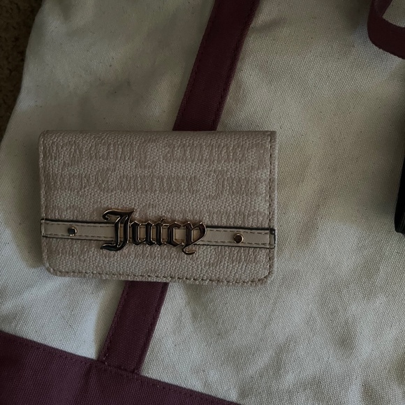 Juicy wallet - Picture 1 of 1